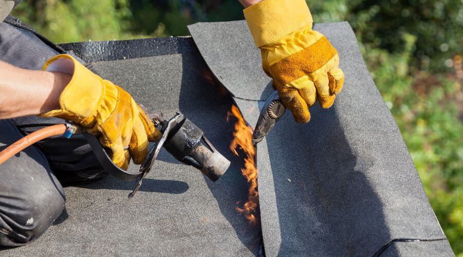 Expert Emergency Roof Repairs services in Goodland, KS